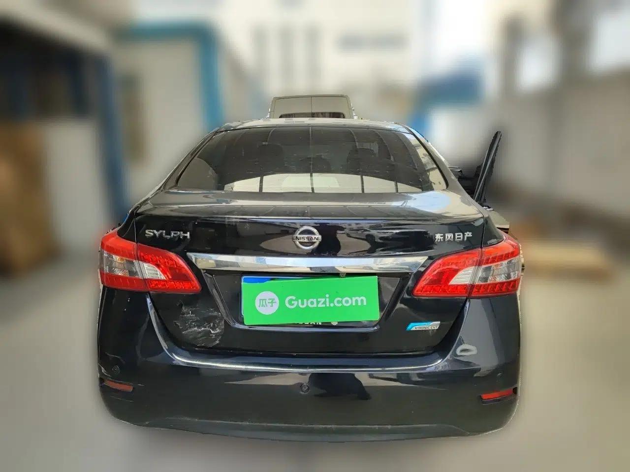 Nissan Sylphy 2014 1.6XV CVT Deluxe Edition — миниатюра 5