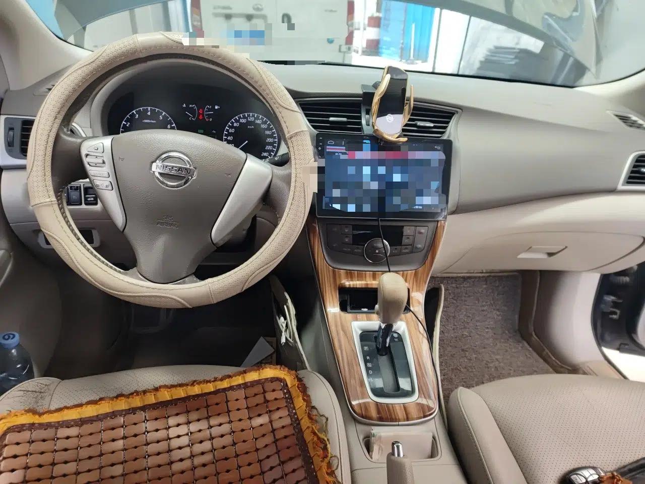 Nissan Sylphy 2014 1.6XV CVT Deluxe Edition — миниатюра 9