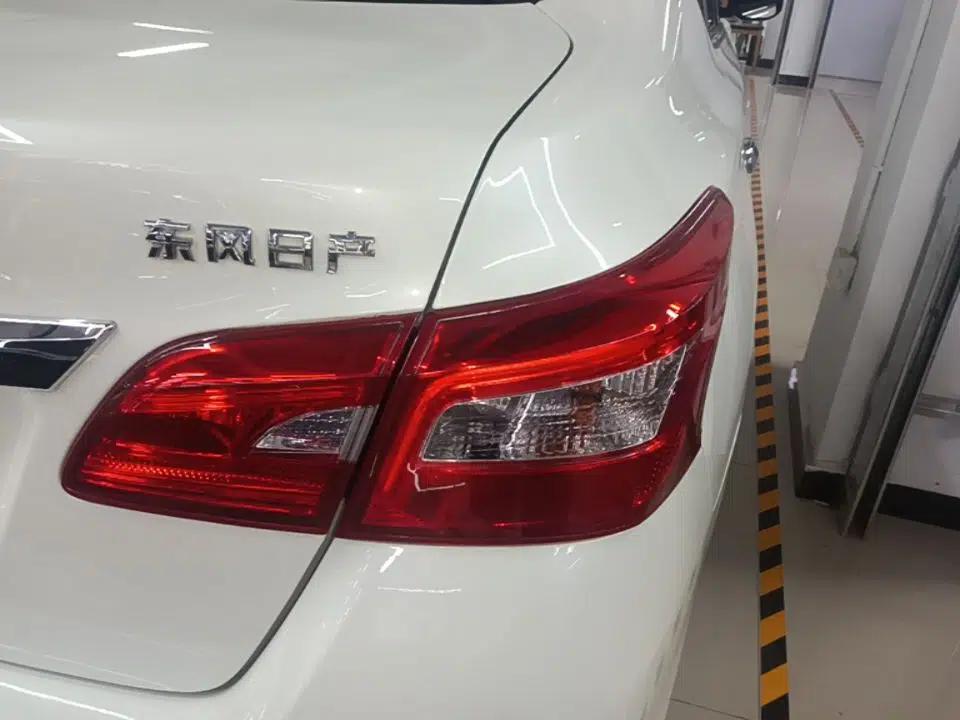 Nissan Sylphy 2021 Classic 1.6XL CVT Luxury Edition — миниатюра 9