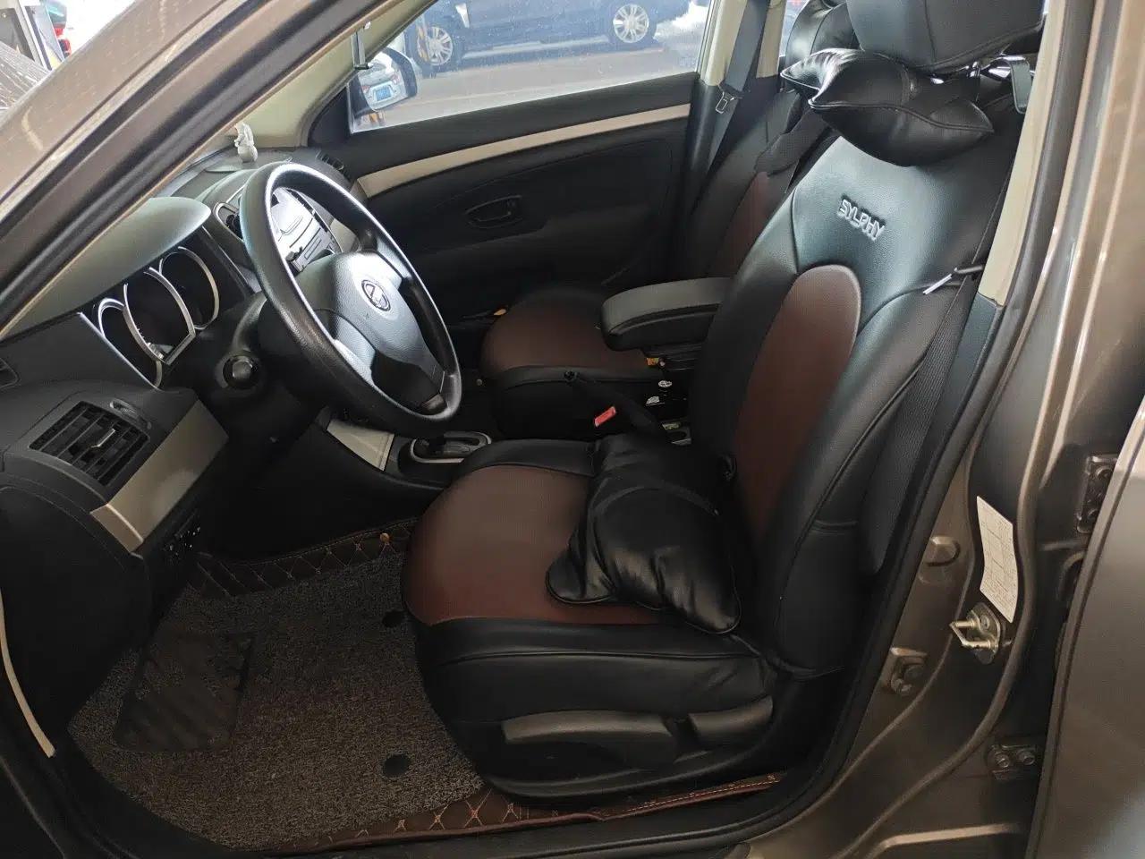 Nissan Sylphy 2016 Classic 1.6XE Automatic Comfort Edition — миниатюра 15