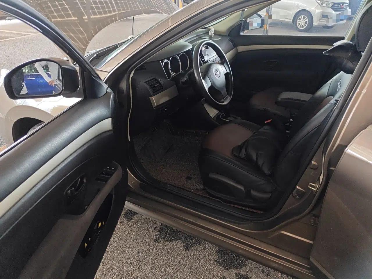 Nissan Sylphy 2016 Classic 1.6XE Automatic Comfort Edition — миниатюра 16