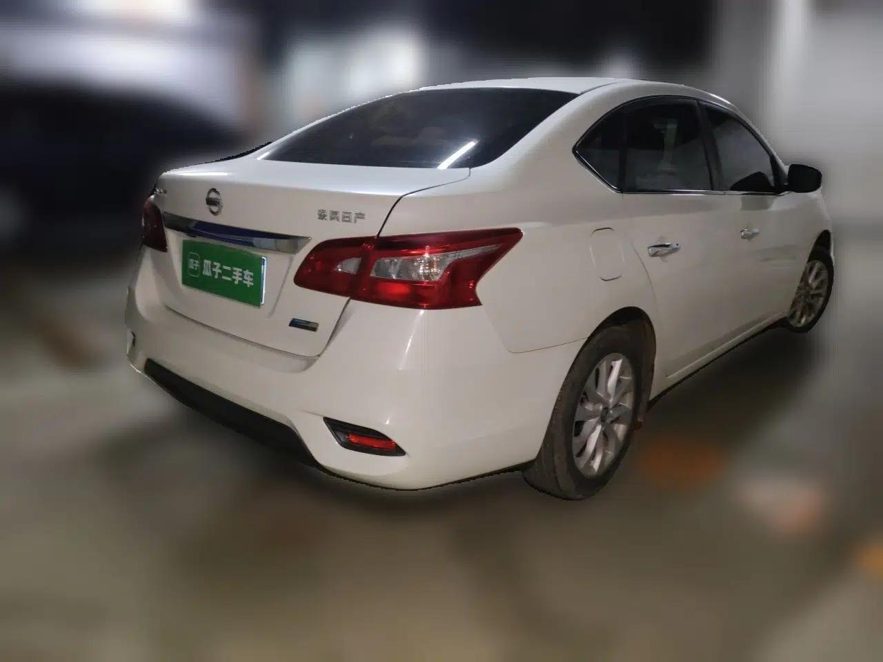 Nissan Sylphy 2016 1.6 XL CVT Deluxe Edition — миниатюра 6