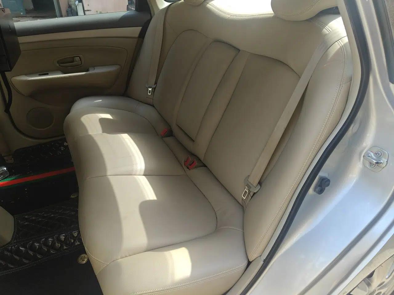 Nissan Sylphy 2012 Classic 1.6XE Automatic Comfort Edition — миниатюра 17