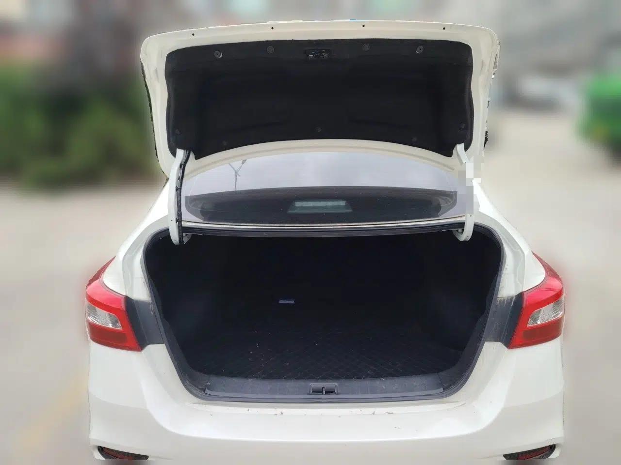 Nissan Sylphy 2024 Restyled Version 2 Classic 1.6XE CVT Comfort Edition — миниатюра 19