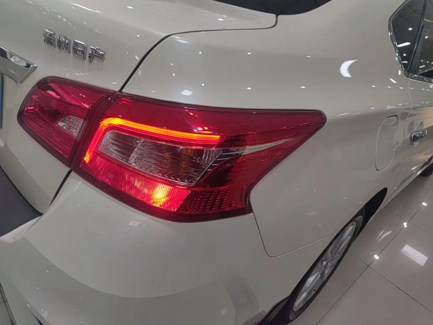 Nissan Sylphy 2022 Classic 1.6XE CVT Comfort Edition — миниатюра 9
