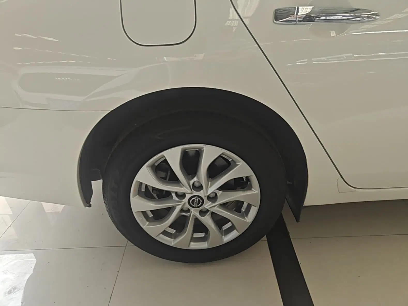 Nissan Sylphy 2022 Classic 1.6XE CVT Comfort Edition — миниатюра 11