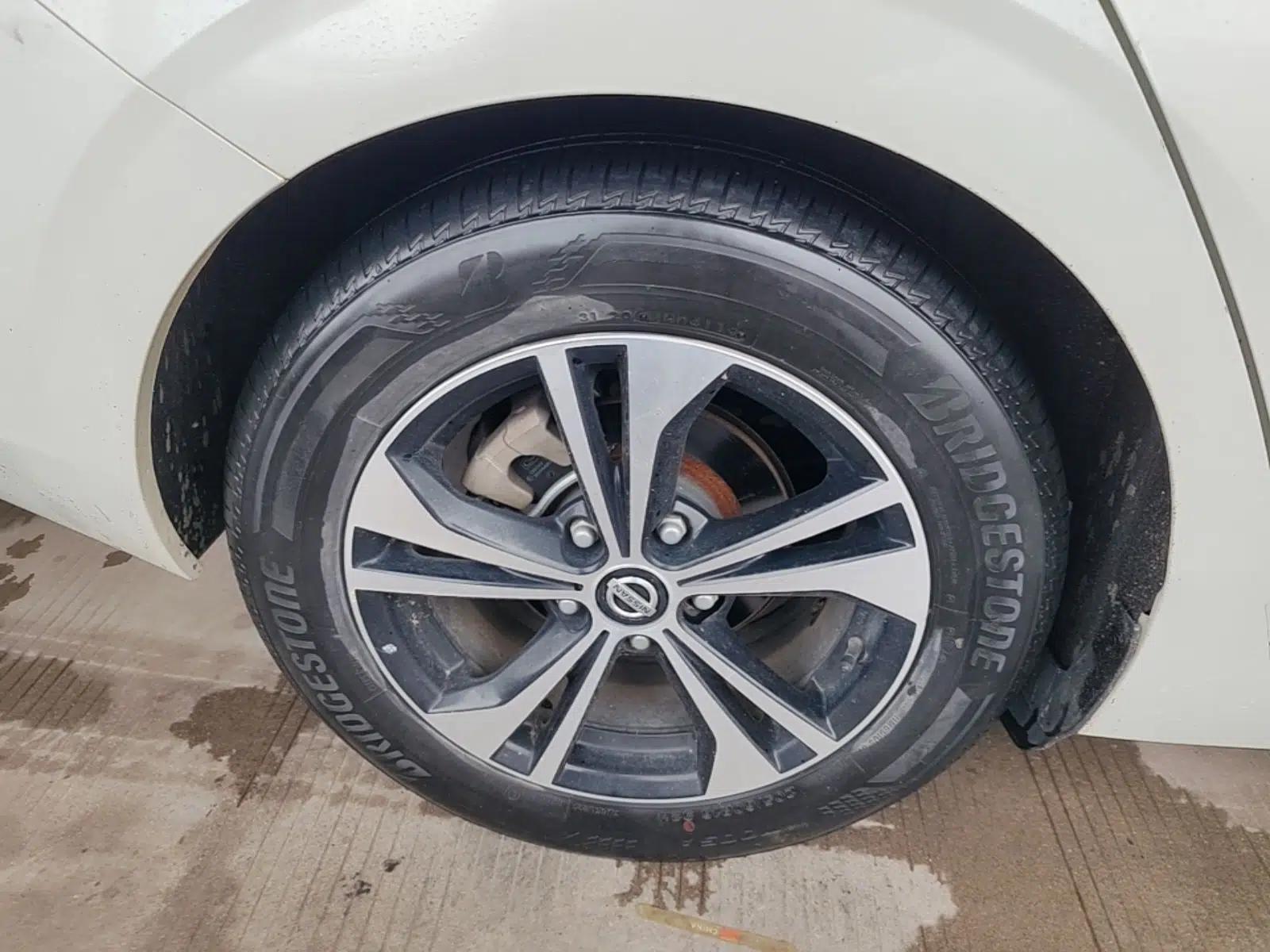 Nissan Sylphy 2020 1.6L XL CVT Enjoyment Edition — миниатюра 11