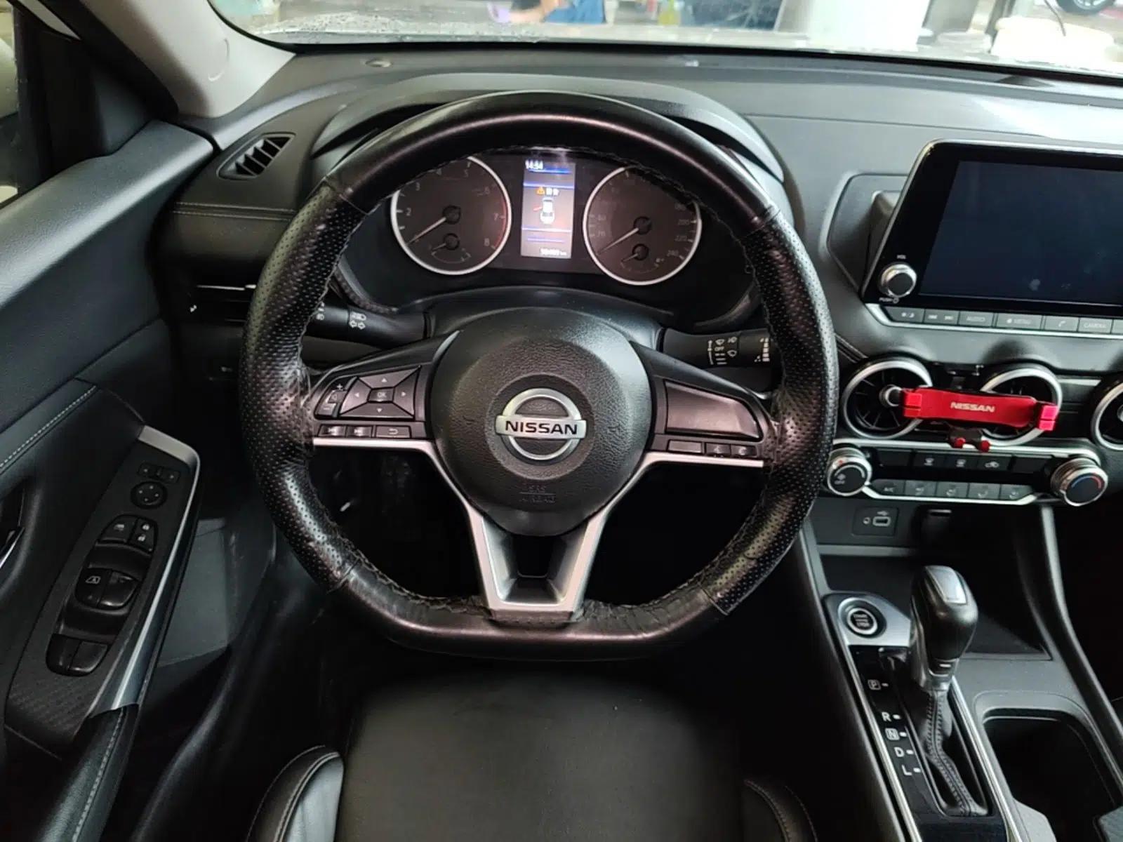 Nissan Sylphy 2020 1.6L XL CVT Enjoyment Edition — миниатюра 13
