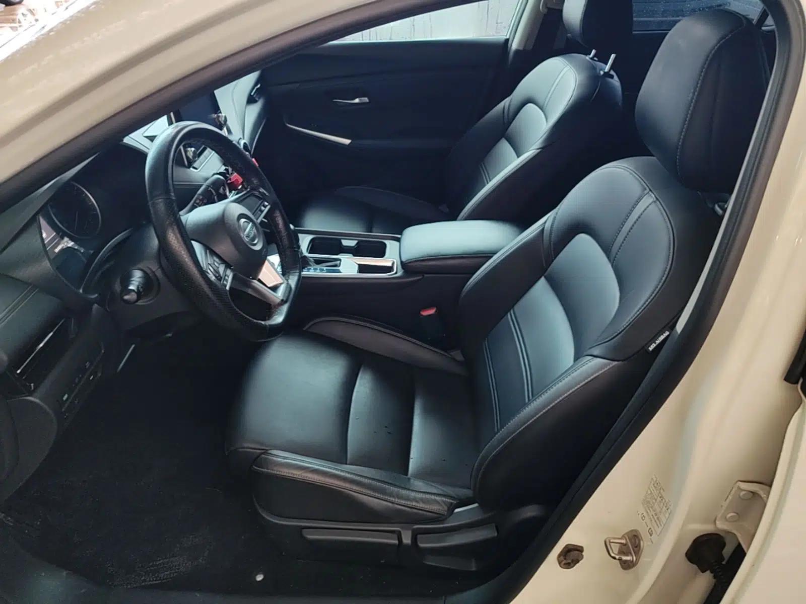 Nissan Sylphy 2020 1.6L XL CVT Enjoyment Edition — миниатюра 17