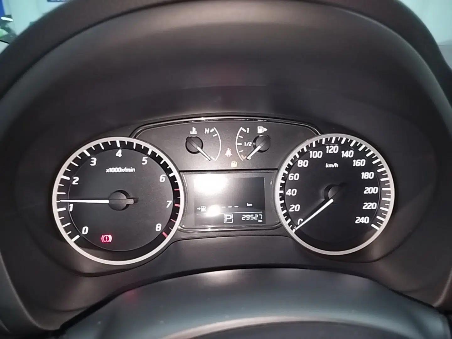 Nissan Sylphy 2022 Classic 1.6XE CVT Comfort Edition — миниатюра 14