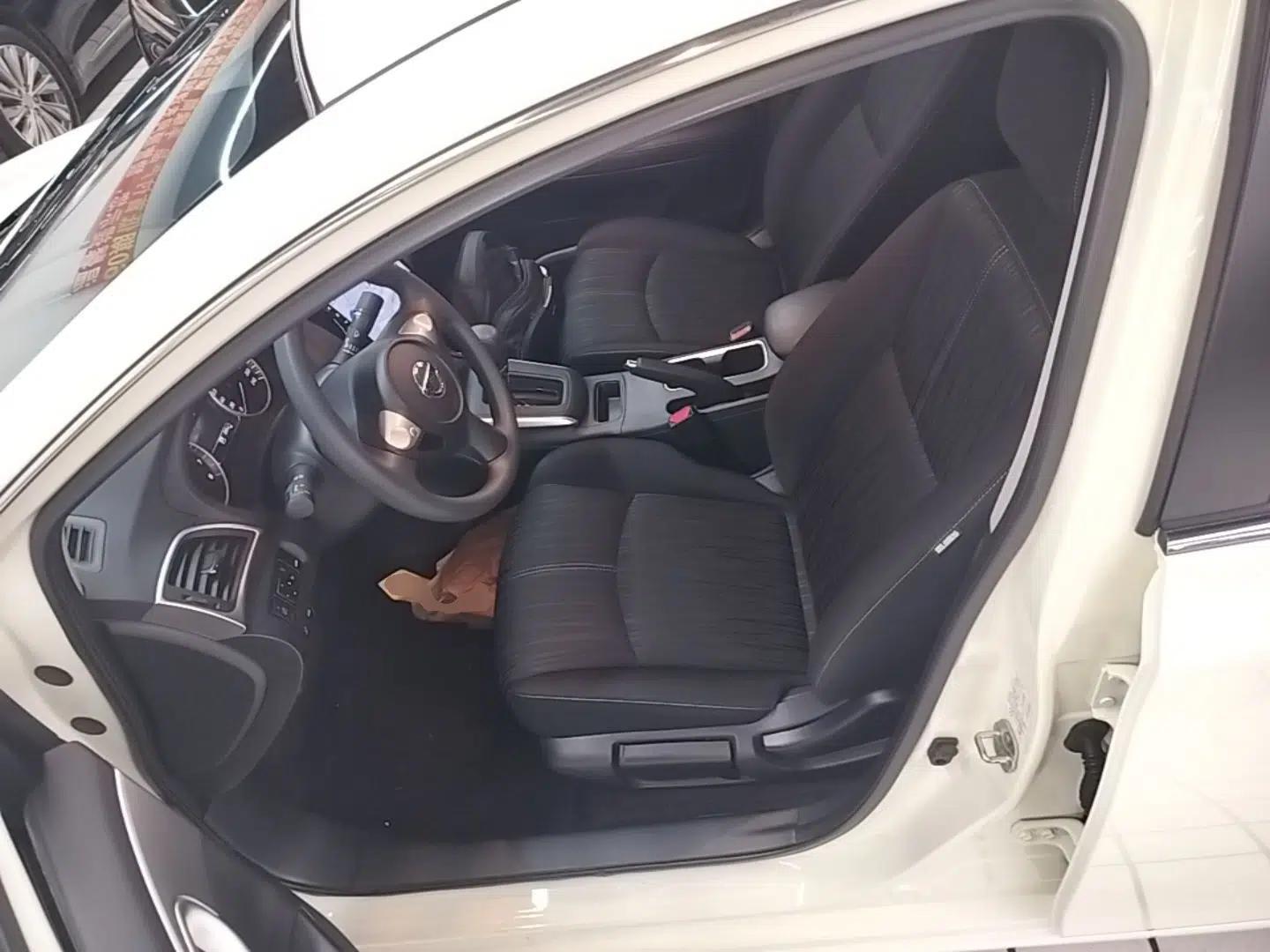 Nissan Sylphy 2022 Classic 1.6XE CVT Comfort Edition — миниатюра 18