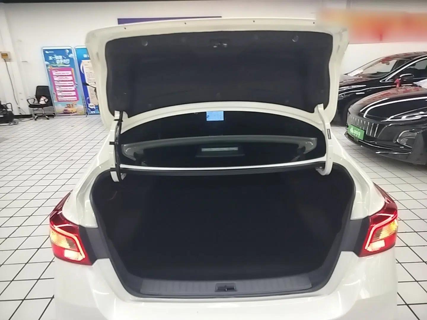 Nissan Sylphy 2022 Classic 1.6XE CVT Comfort Edition — миниатюра 22