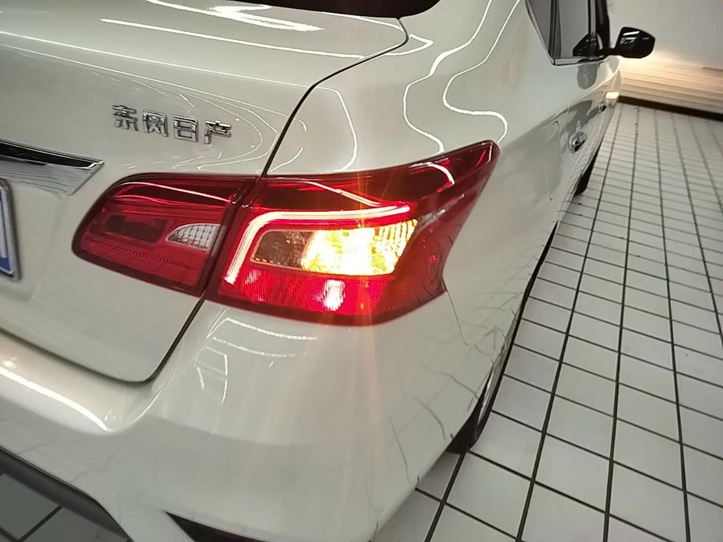 Nissan Sylphy 2022 Classic 1.6XE CVT Comfort Edition — миниатюра 9