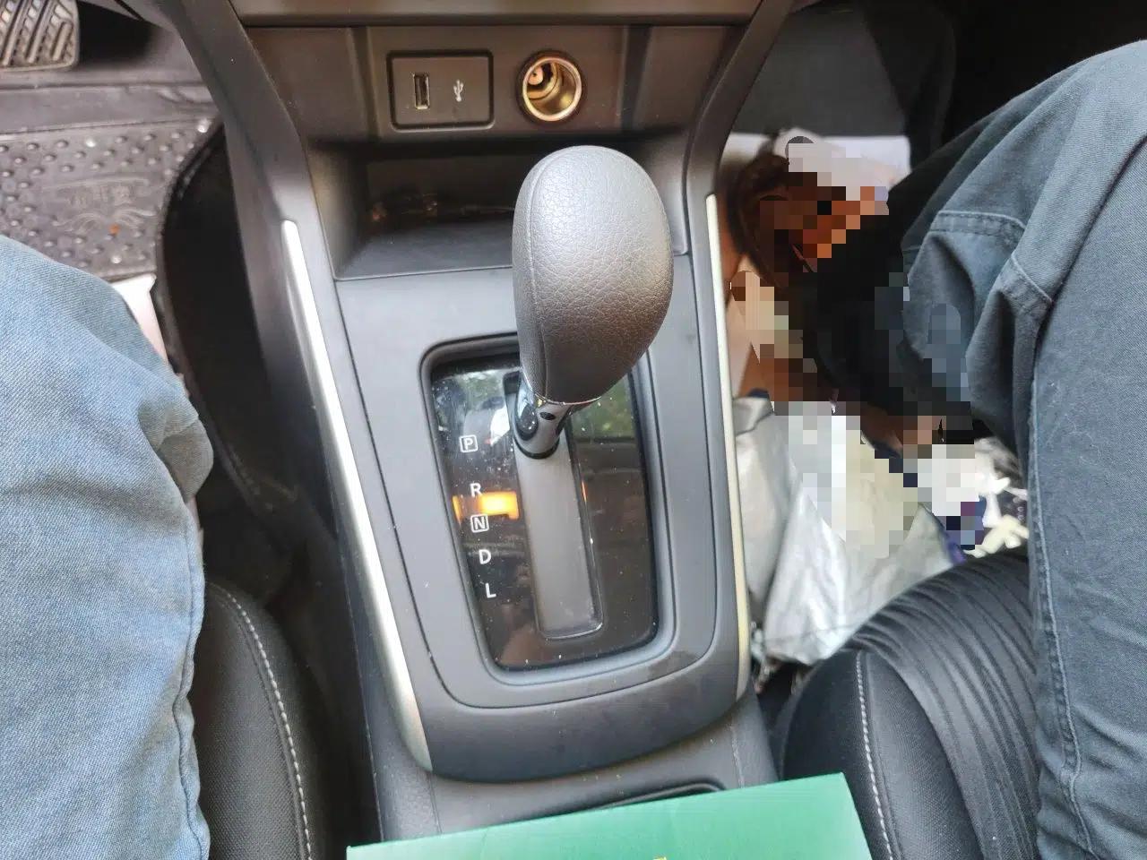 Nissan Sylphy 2024 Classic 1.6XE+ CVT Large-Screen Version — миниатюра 14