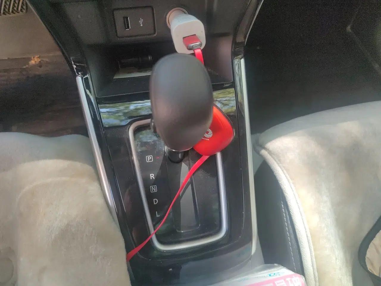 Nissan Sylphy 2022 Classic 1.6XL CVT Luxury Edition — миниатюра 14