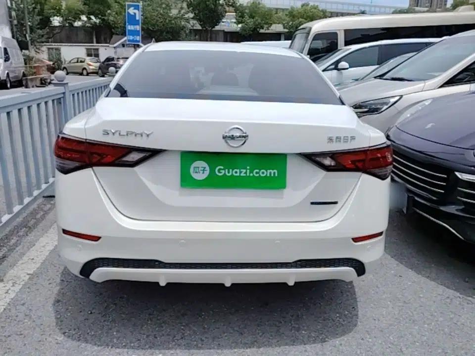 Nissan Sylphy 2020 1.6L XL CVT Enjoyment Edition — миниатюра 5