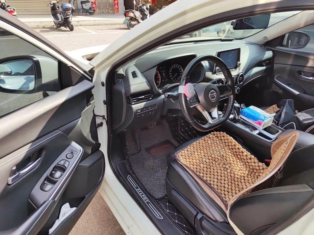 Nissan Sylphy 2020 1.6L XL CVT Enjoyment Edition — миниатюра 16