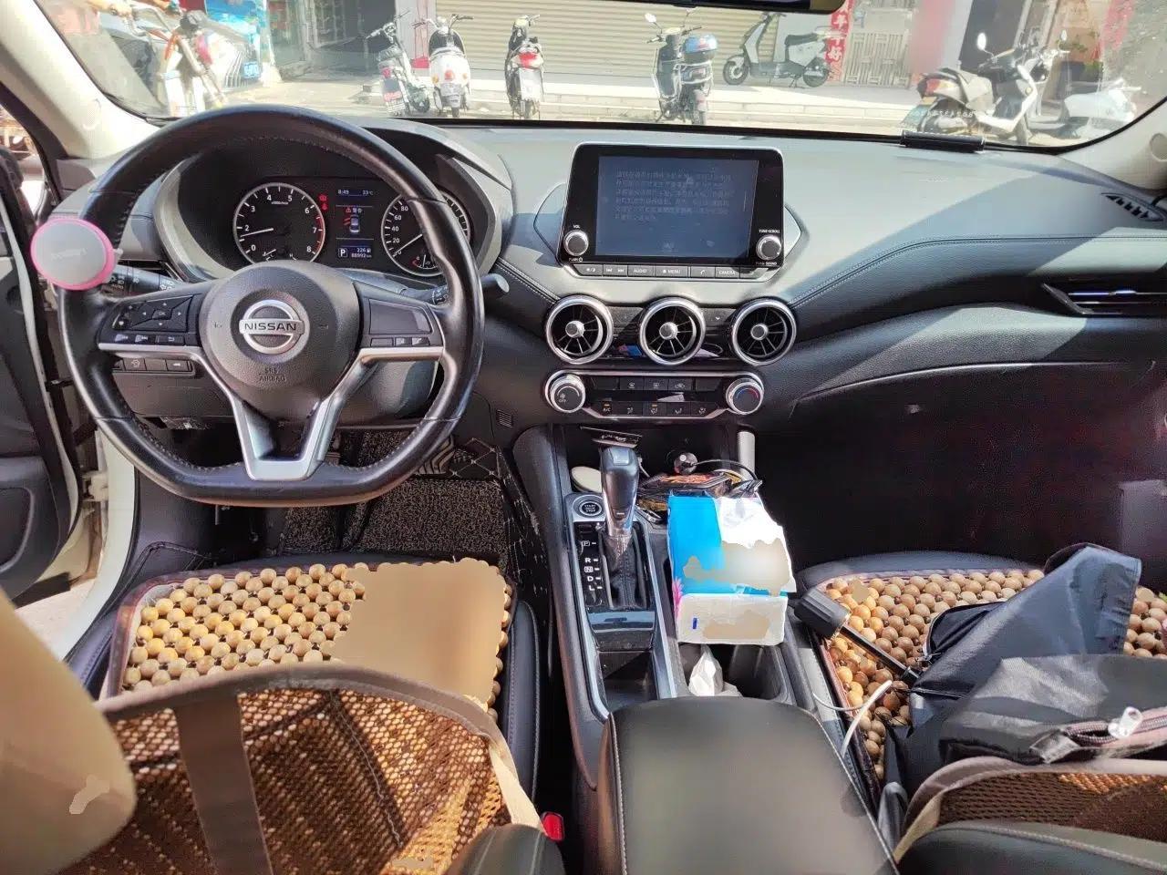 Nissan Sylphy 2020 1.6L XL CVT Enjoyment Edition — миниатюра 9