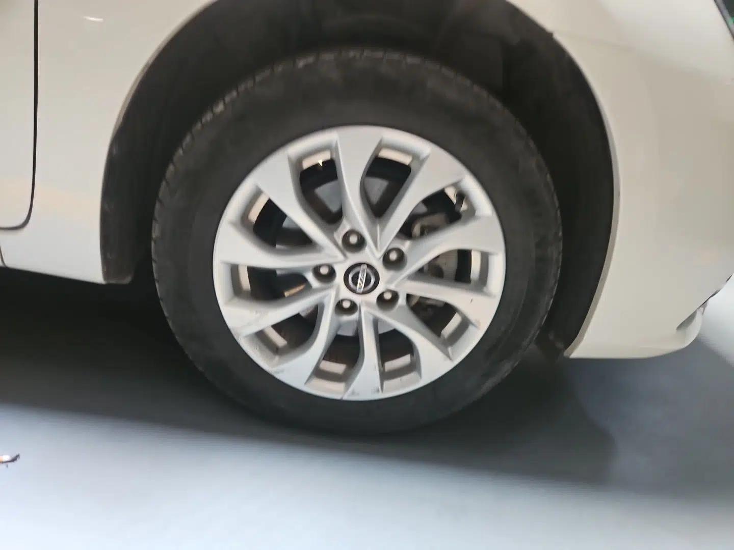 Nissan Sylphy 2021 Classic 1.6XL Manual Luxury Edition — миниатюра 8