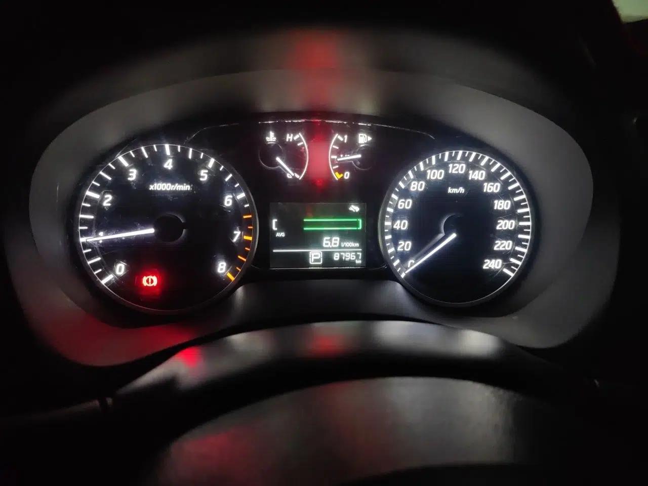 Nissan Sylphy 2022 Classic 1.6XL CVT Luxury Edition — миниатюра 10