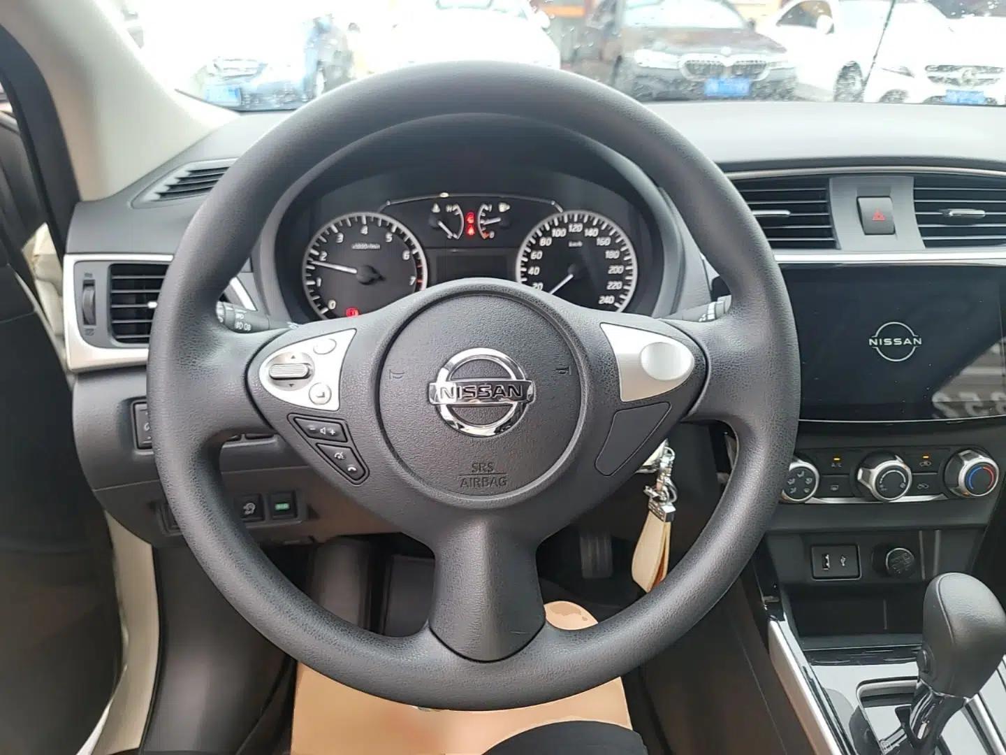 Nissan Sylphy 2021 Classic 1.6XL CVT Luxury Edition — миниатюра 13