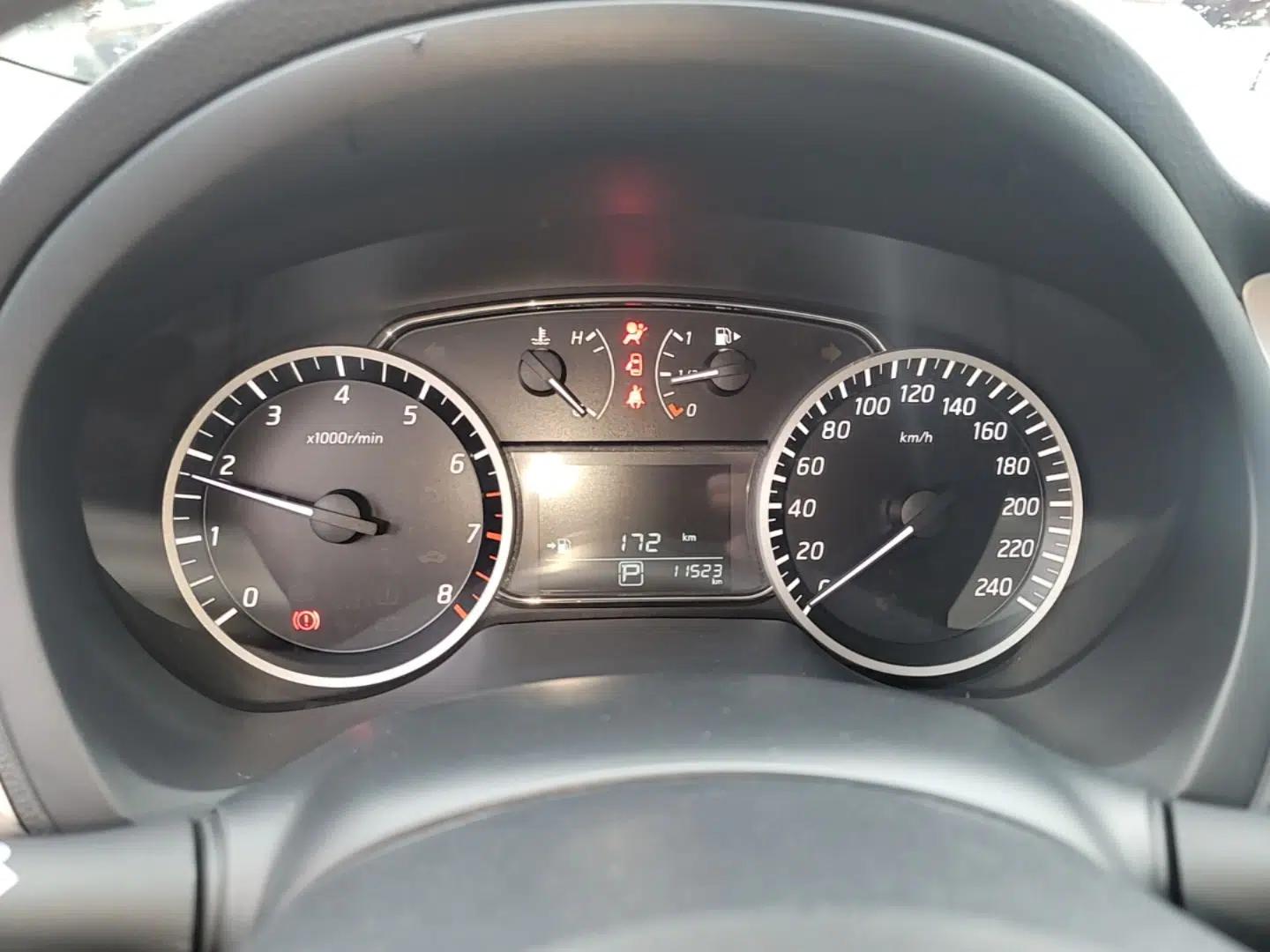 Nissan Sylphy 2021 Classic 1.6XL CVT Luxury Edition — миниатюра 14