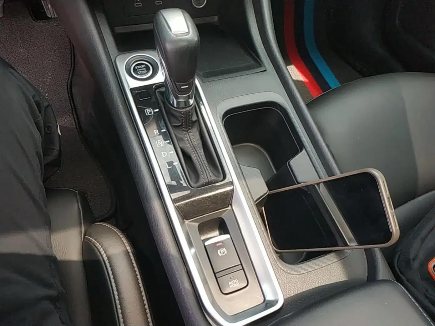 Nissan Sylphy 2023 1.6L CVT Enjoyment Edition — миниатюра 16