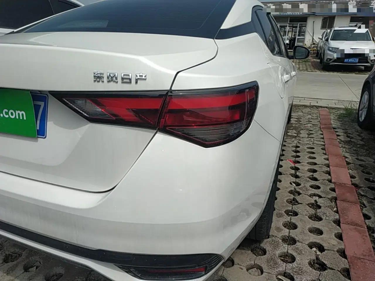 Nissan Sylphy 2023 1.6L CVT Enjoyment Edition — миниатюра 9