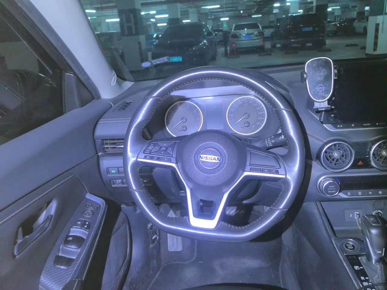 Nissan Sylphy 2021 1.6L XL CVT Enjoyment Edition — миниатюра 10