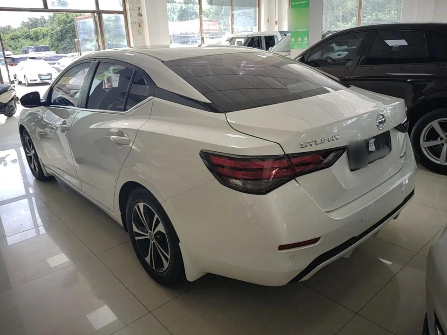Nissan Sylphy 2020 1.6L XL CVT Enjoyment Edition — миниатюра 4