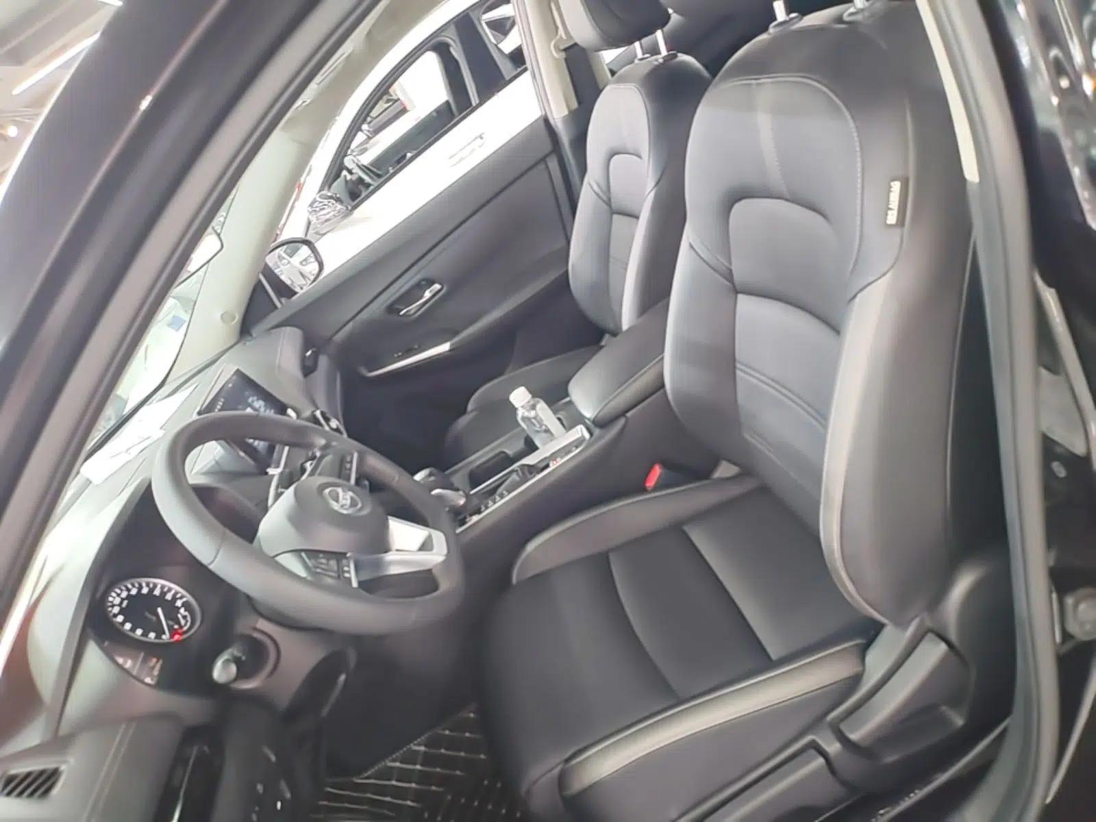 Nissan Sylphy 2022 1.6L XL CVT Enjoyment Edition — миниатюра 17