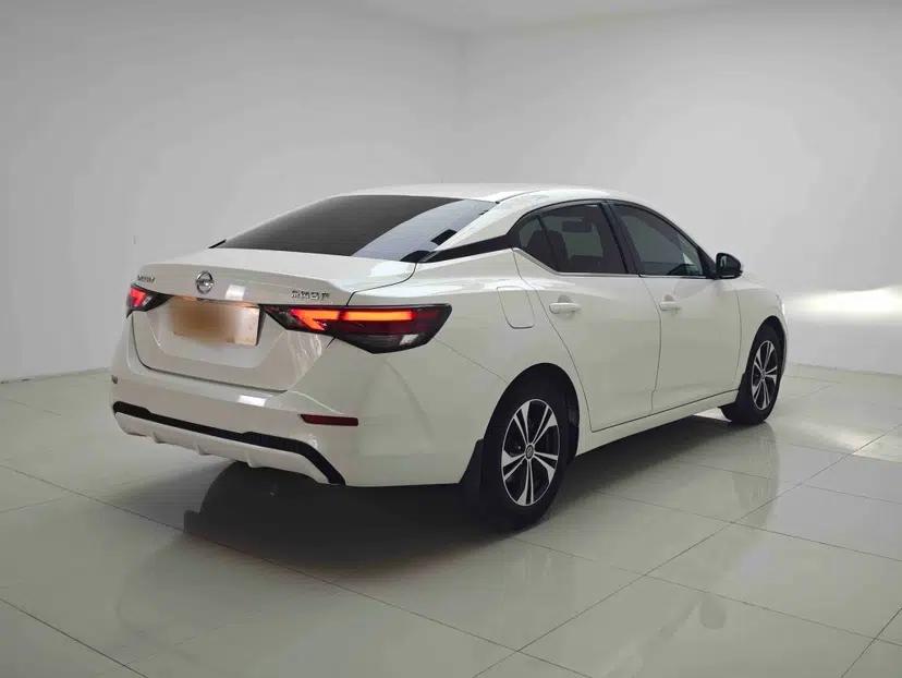 Nissan Sylphy 2022 1.6L XL CVT Enjoyment Edition — миниатюра 15