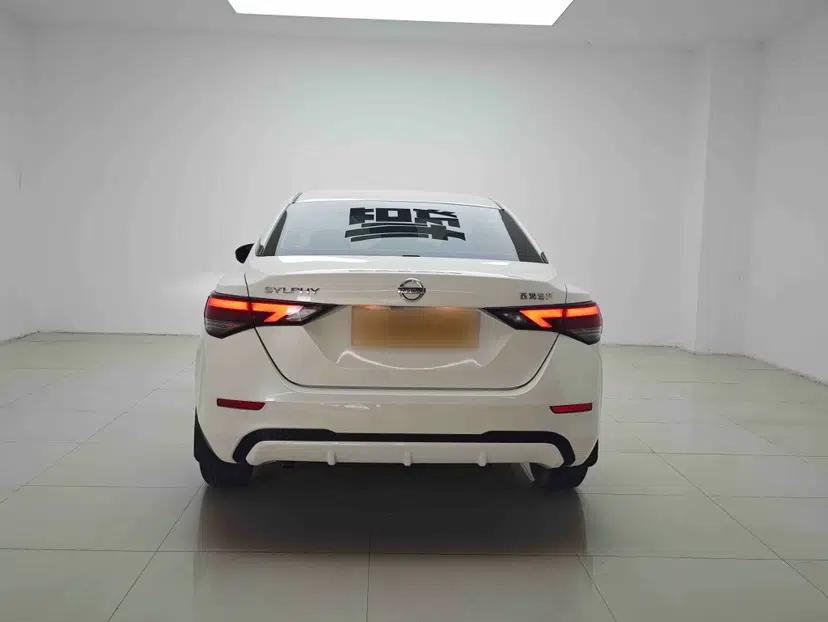 Nissan Sylphy 2022 1.6L XL CVT Enjoyment Edition — миниатюра 17
