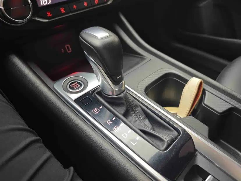 Nissan Sylphy 2022 1.6L XL CVT Enjoyment Edition — миниатюра 23