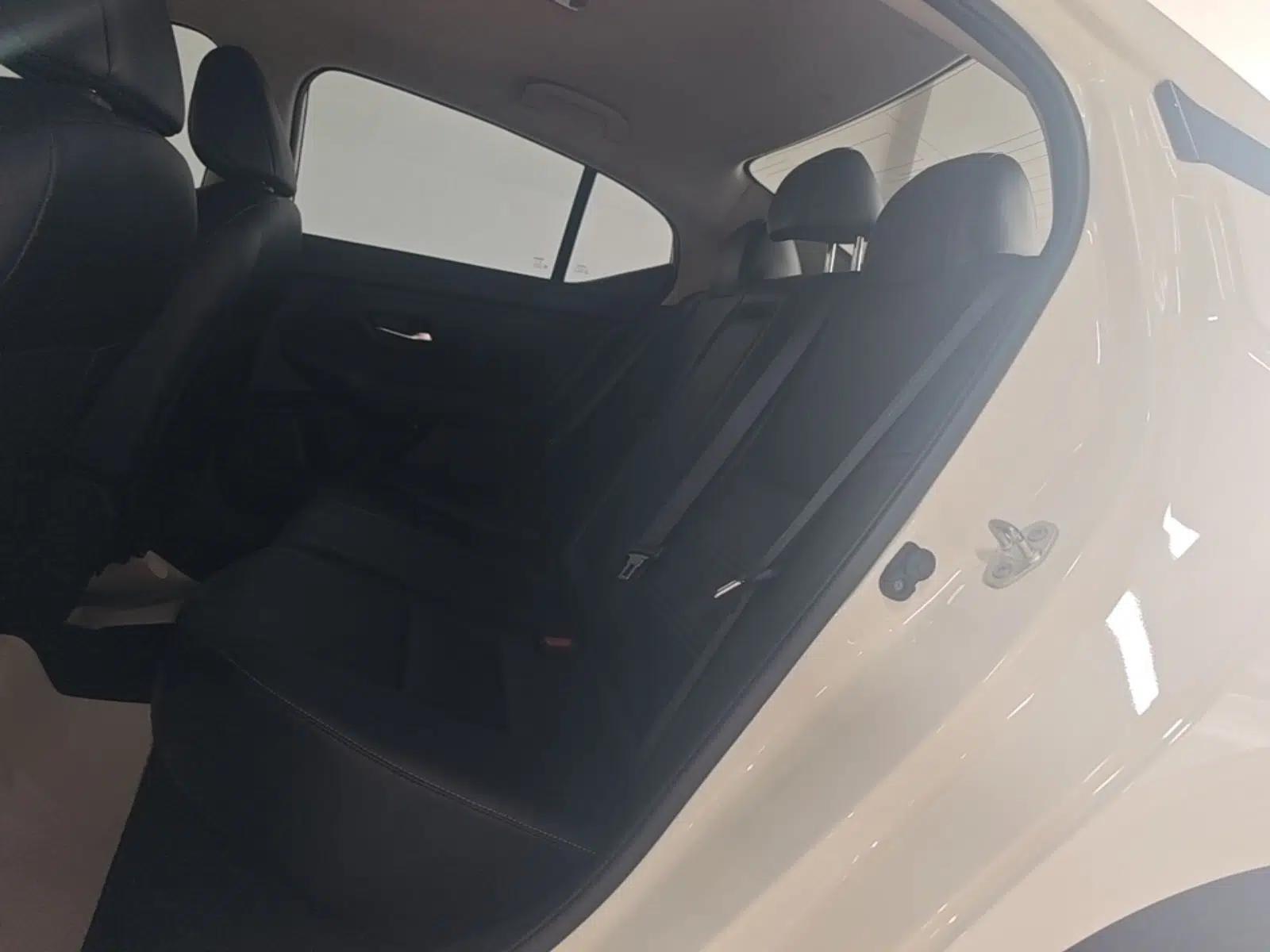 Nissan Sylphy 2022 1.6L XL CVT Enjoyment Edition — миниатюра 27
