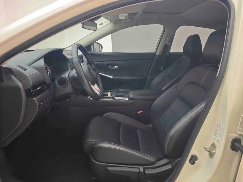 Nissan Sylphy 2022 1.6L XL CVT Enjoyment Edition — миниатюра 32