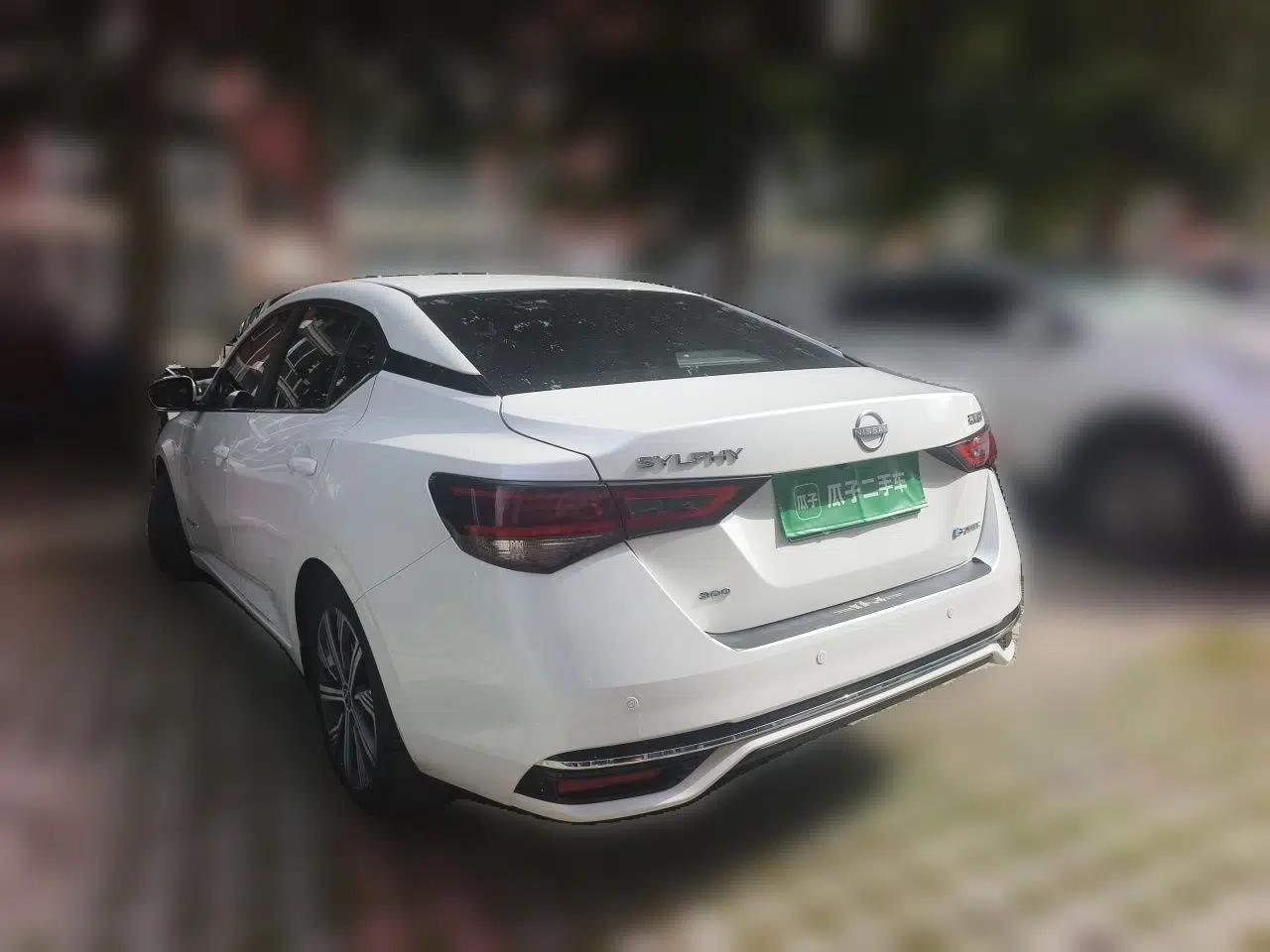 Nissan Sylphy 2023 Super Hybrid Electric Drive All-Electric Drive with Large Screen Version — миниатюра 4