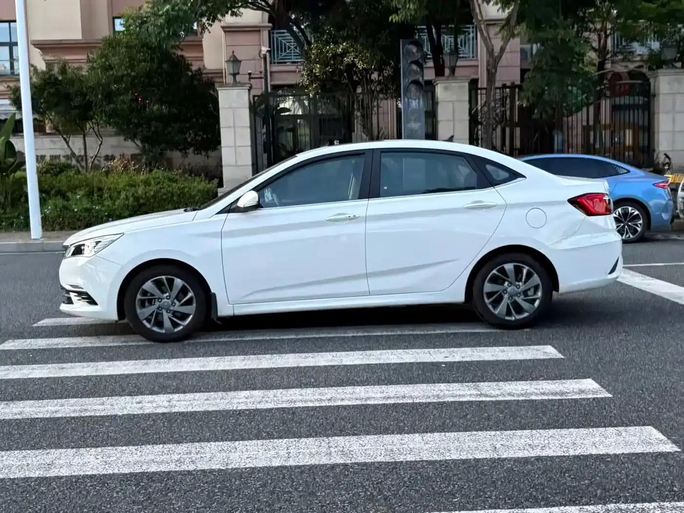 Changan Eado DT 2018 1.6L Automatic Smart Edition — миниатюра 8
