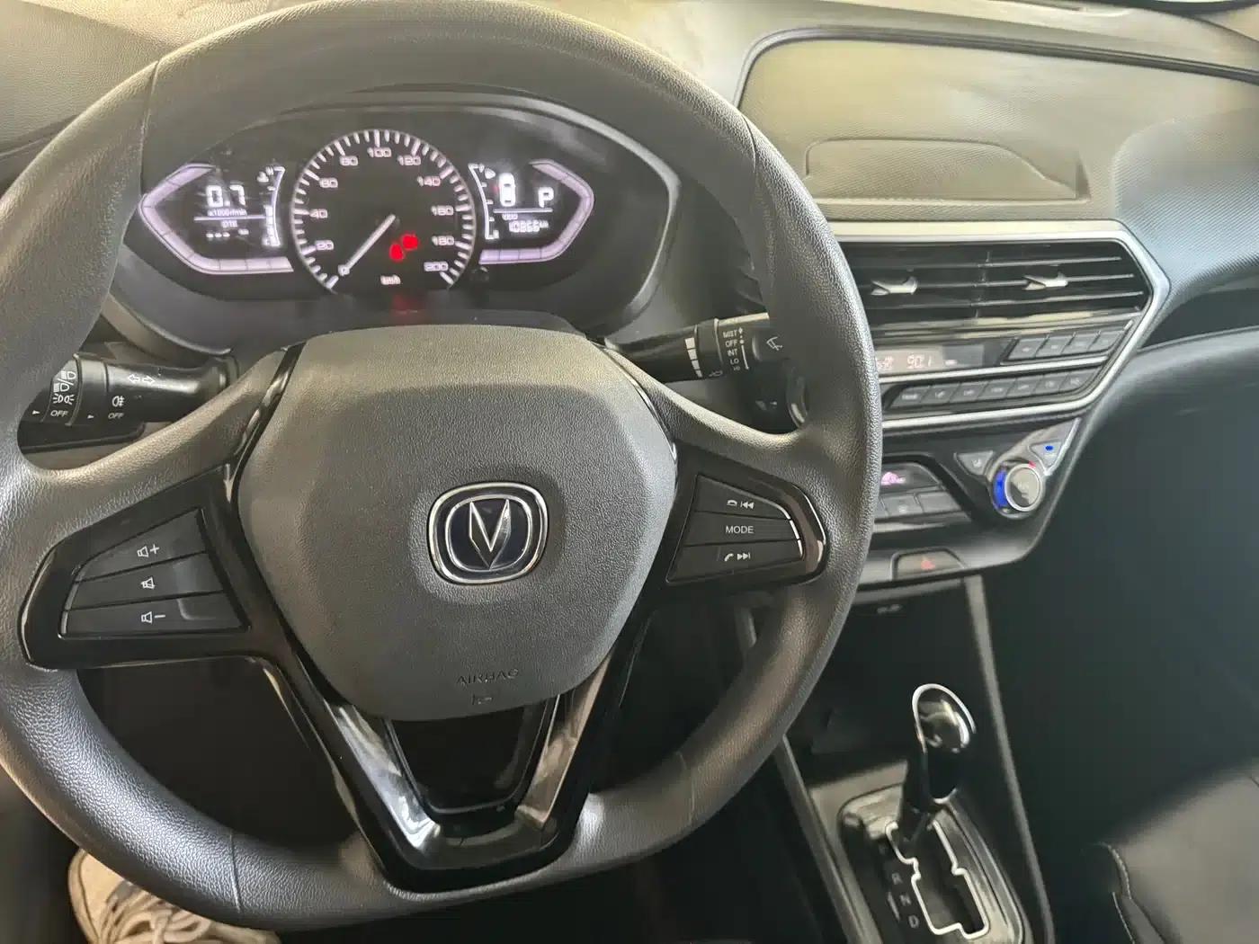 Yuexiang 2019 1.5L DCT Luxury Edition (National VI Emission Standard) — миниатюра 2