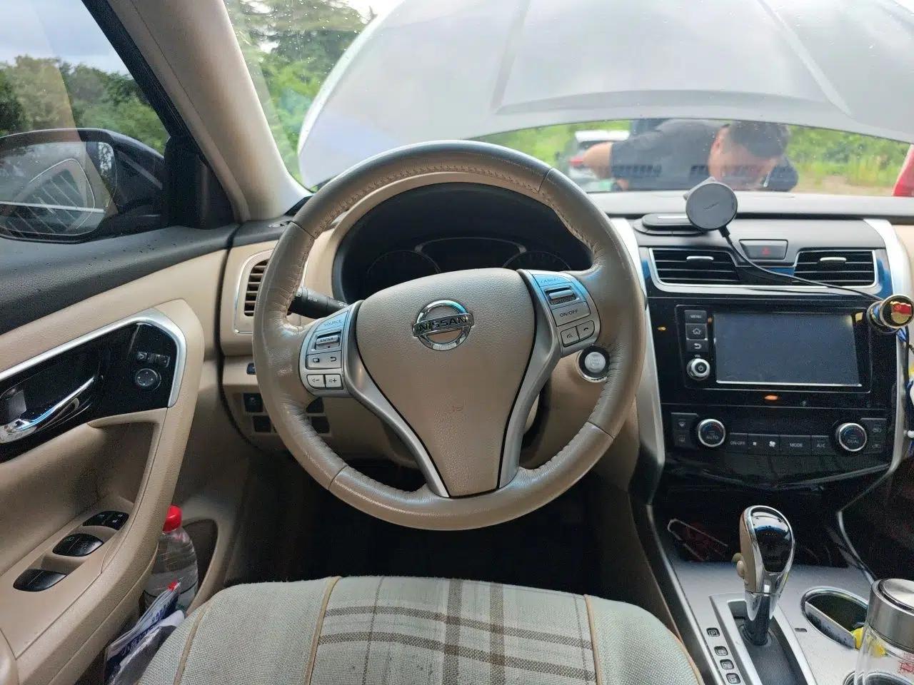 Nissan Teana 2016 2.0L XL Comfort Edition — миниатюра 10