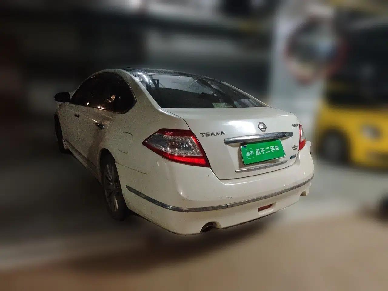 Nissan Teana 2011 Duke 2.5L XV Luxury Edition — миниатюра 4