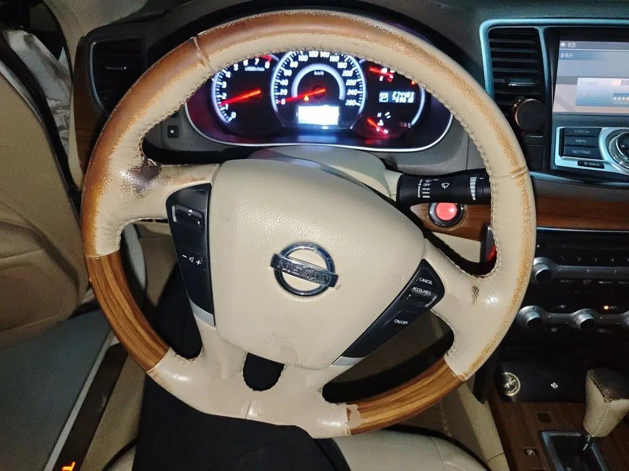 Nissan Teana 2011 Duke 2.5L XV Luxury Edition — миниатюра 10