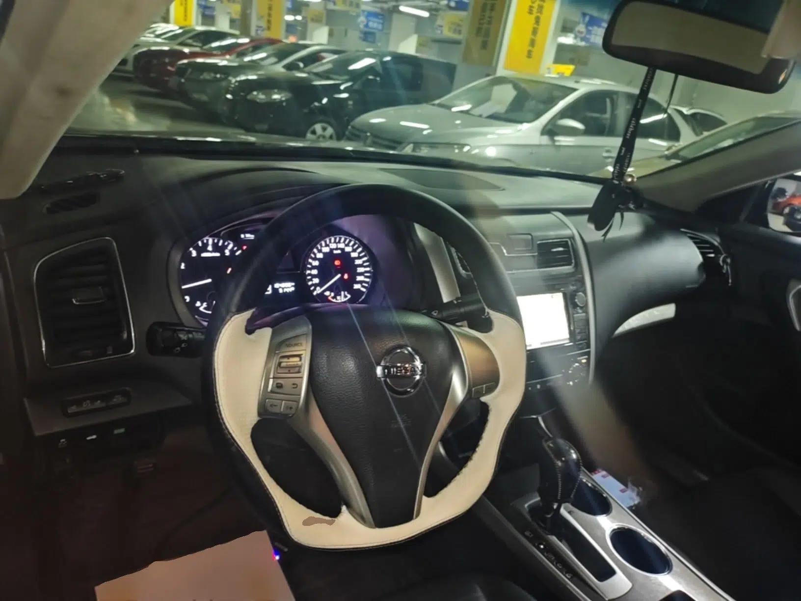 Nissan Teana 2013 2.0L XL Comfort Edition — миниатюра 12