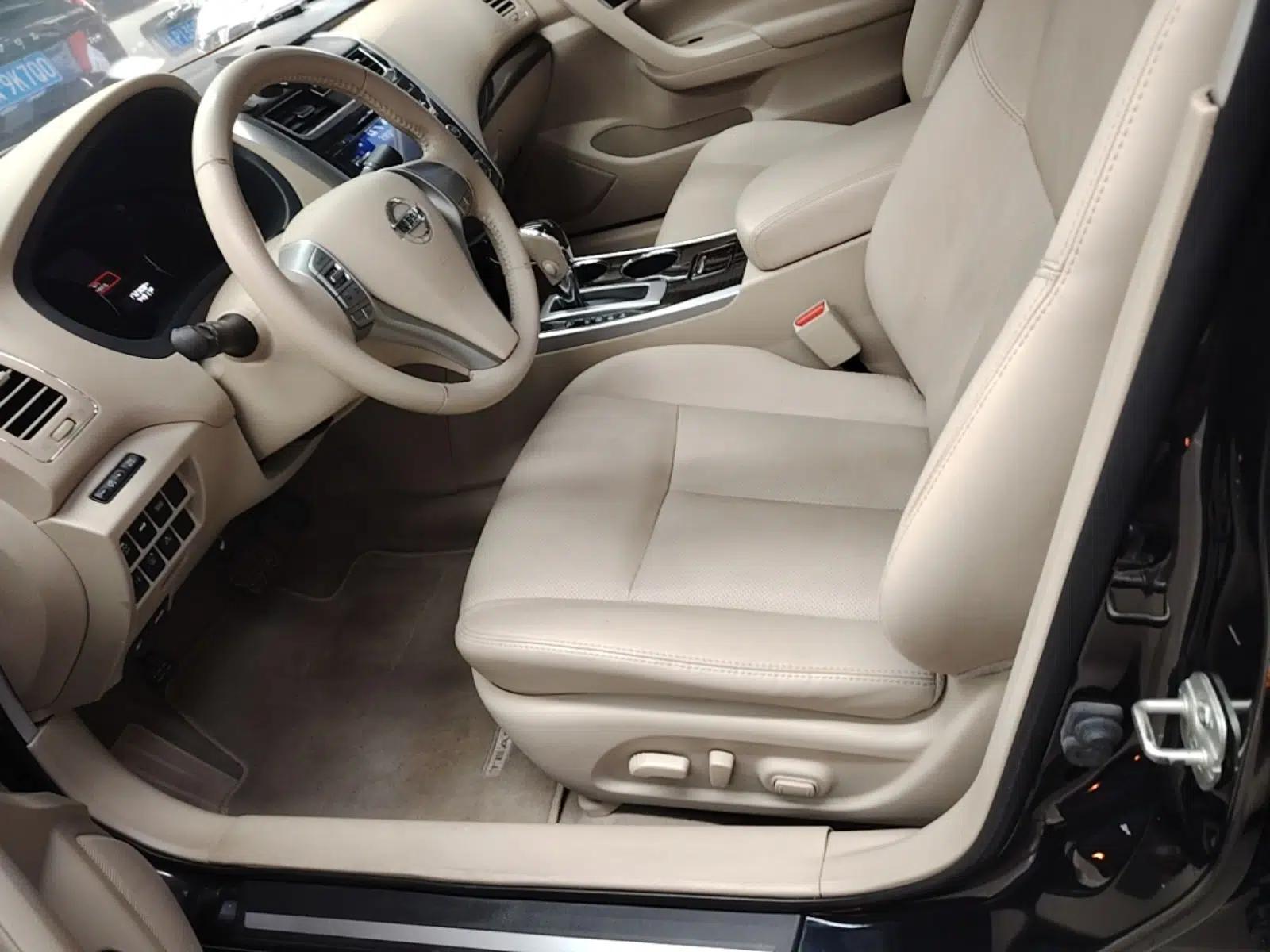 Nissan Teana 2015 2.0L XL Upper Champions League Tech Edition — миниатюра 17