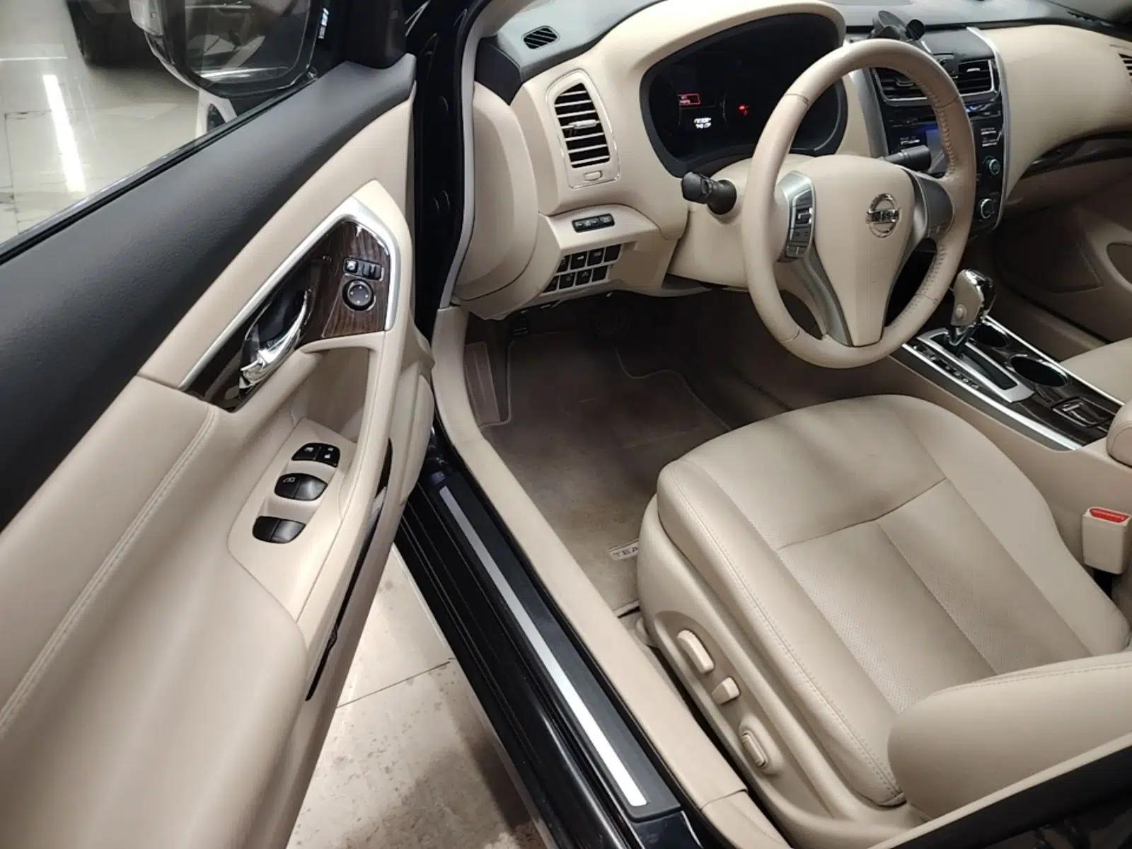 Nissan Teana 2015 2.0L XL Upper Champions League Tech Edition — миниатюра 18