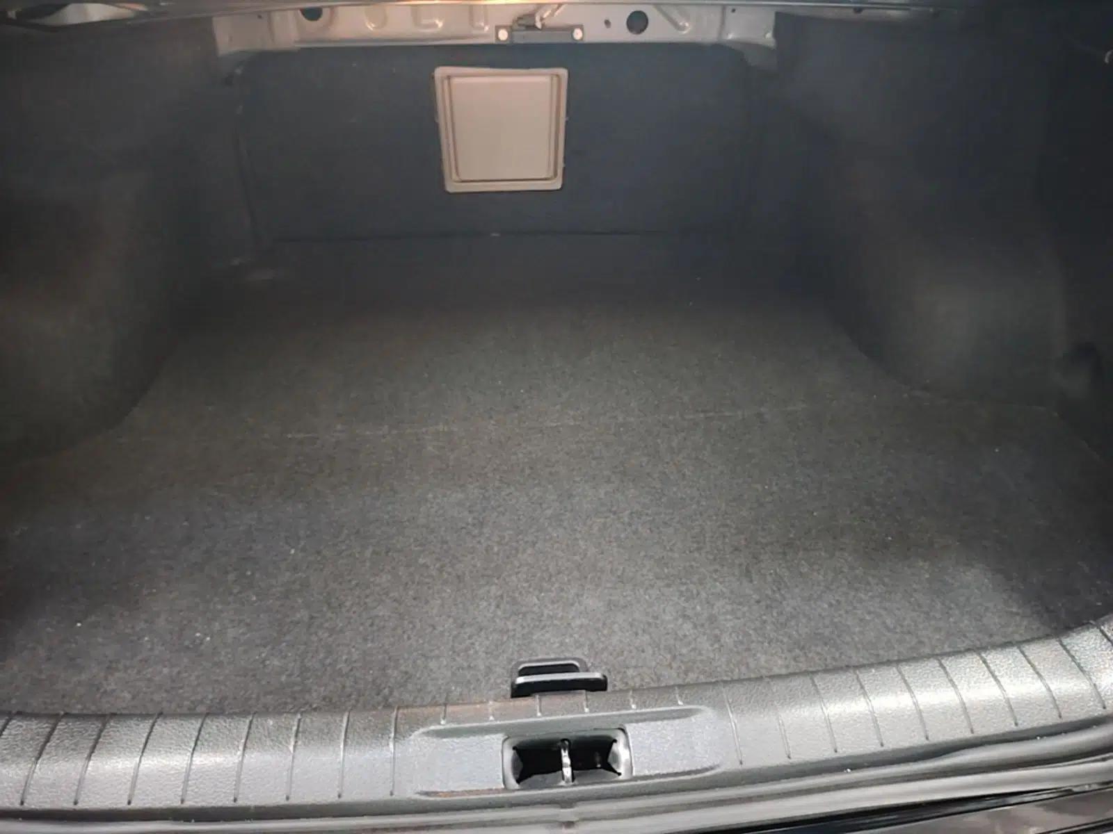 Nissan Teana 2015 2.0L XL Upper Champions League Tech Edition — миниатюра 22