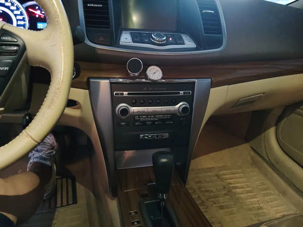 Nissan Teana 2011 2.5L XL Advanced Edition — миниатюра 13