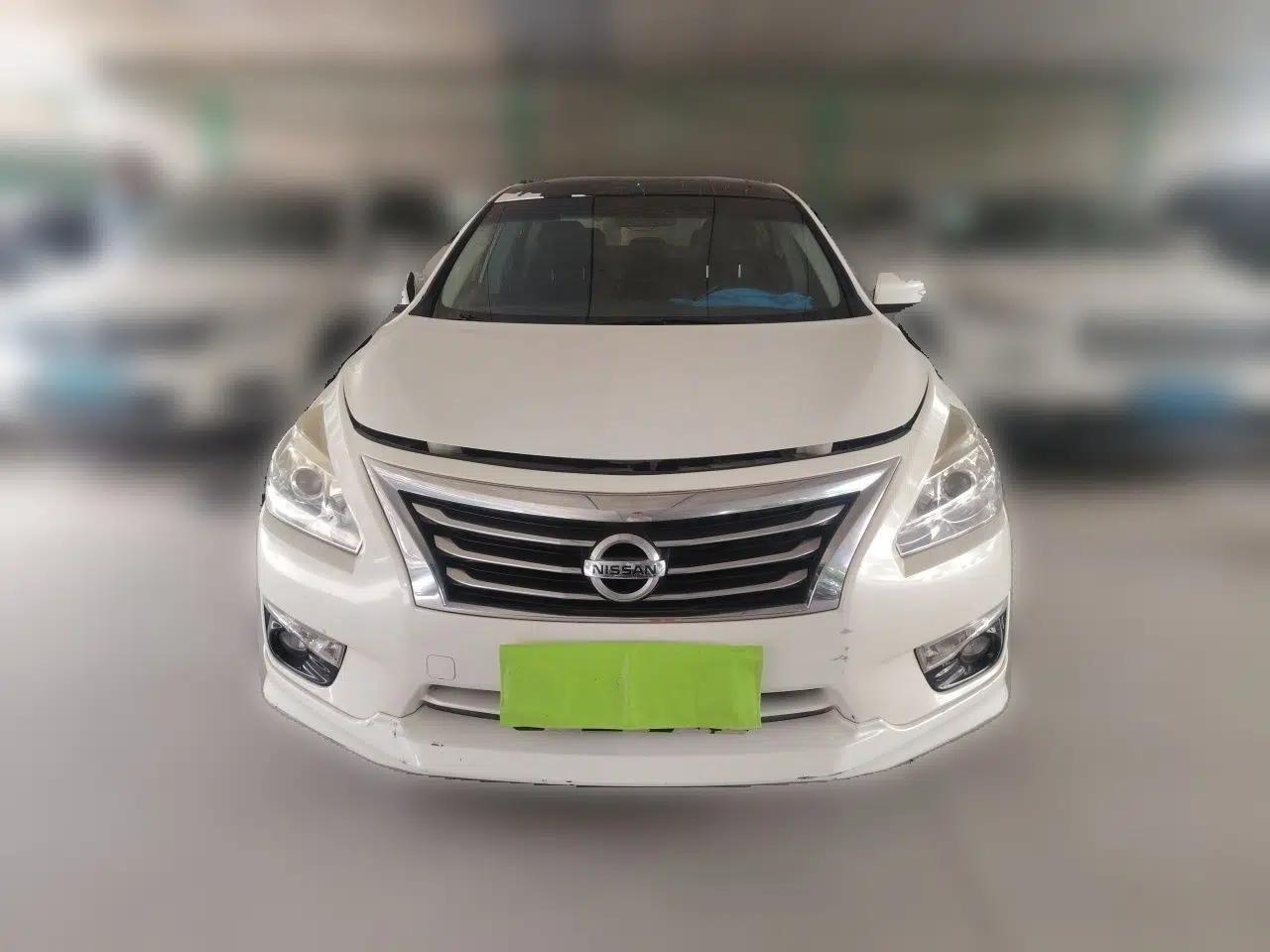 Nissan Teana 2015 2.0L XL-Sporty UEFA Champions League Edition — миниатюра 2