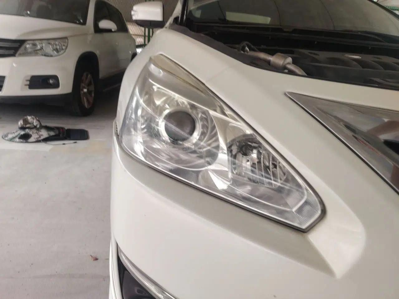 Nissan Teana 2015 2.0L XL-Sporty UEFA Champions League Edition — миниатюра 7