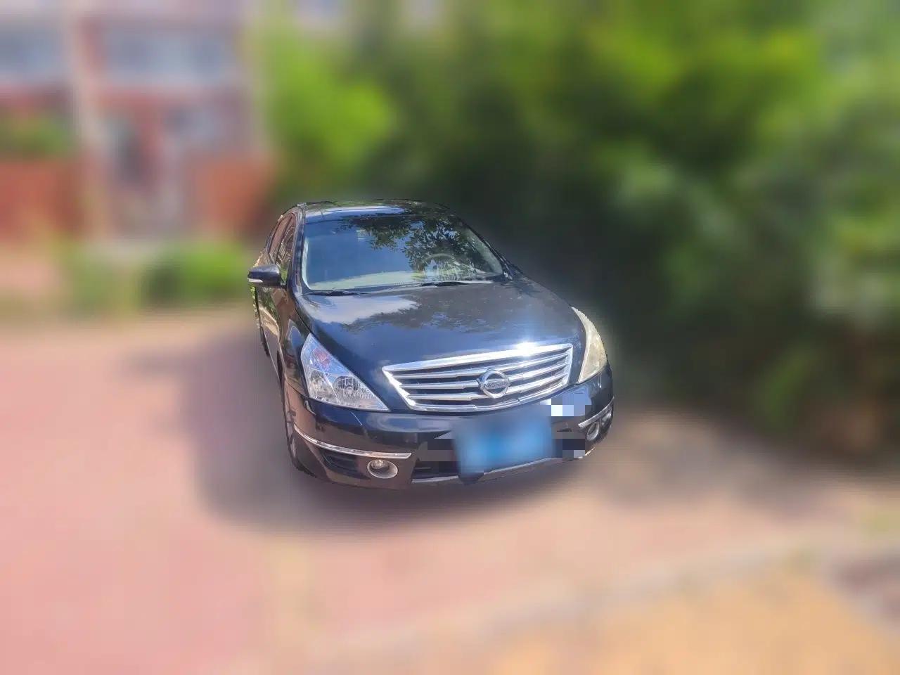 Nissan Teana 2009 Duke 2.5L XV VIP Deluxe Edition — миниатюра 1